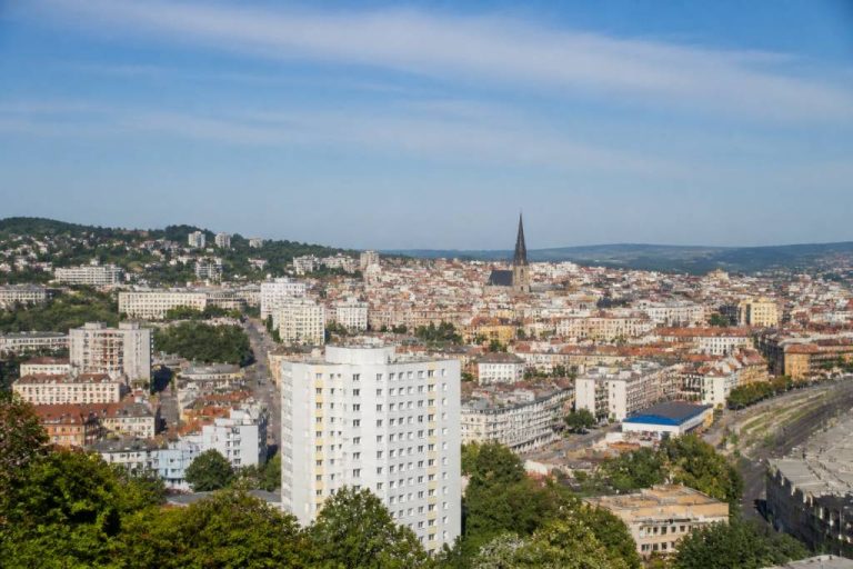 Investir dans l&rsquo;immobilier à Saint Etienne, bon ou mauvais plan ?