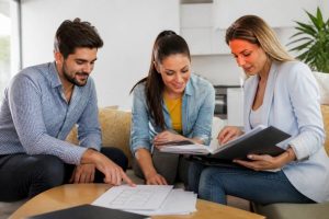 Achat immobilier en indivision : avantages et précautions